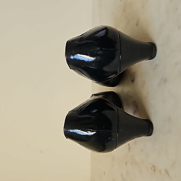 SALVATORE FERRAGAMO: navy blue and black leather block heels - Picture 5 of 7